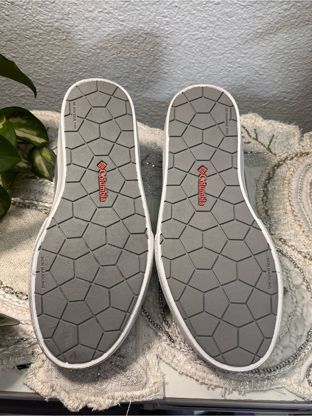 NWT Women’sColumbia PFG Water Shoes Gray Coral Mesh Boat Sneakers Women’s SIZE 8 - Picture 12 of 12
